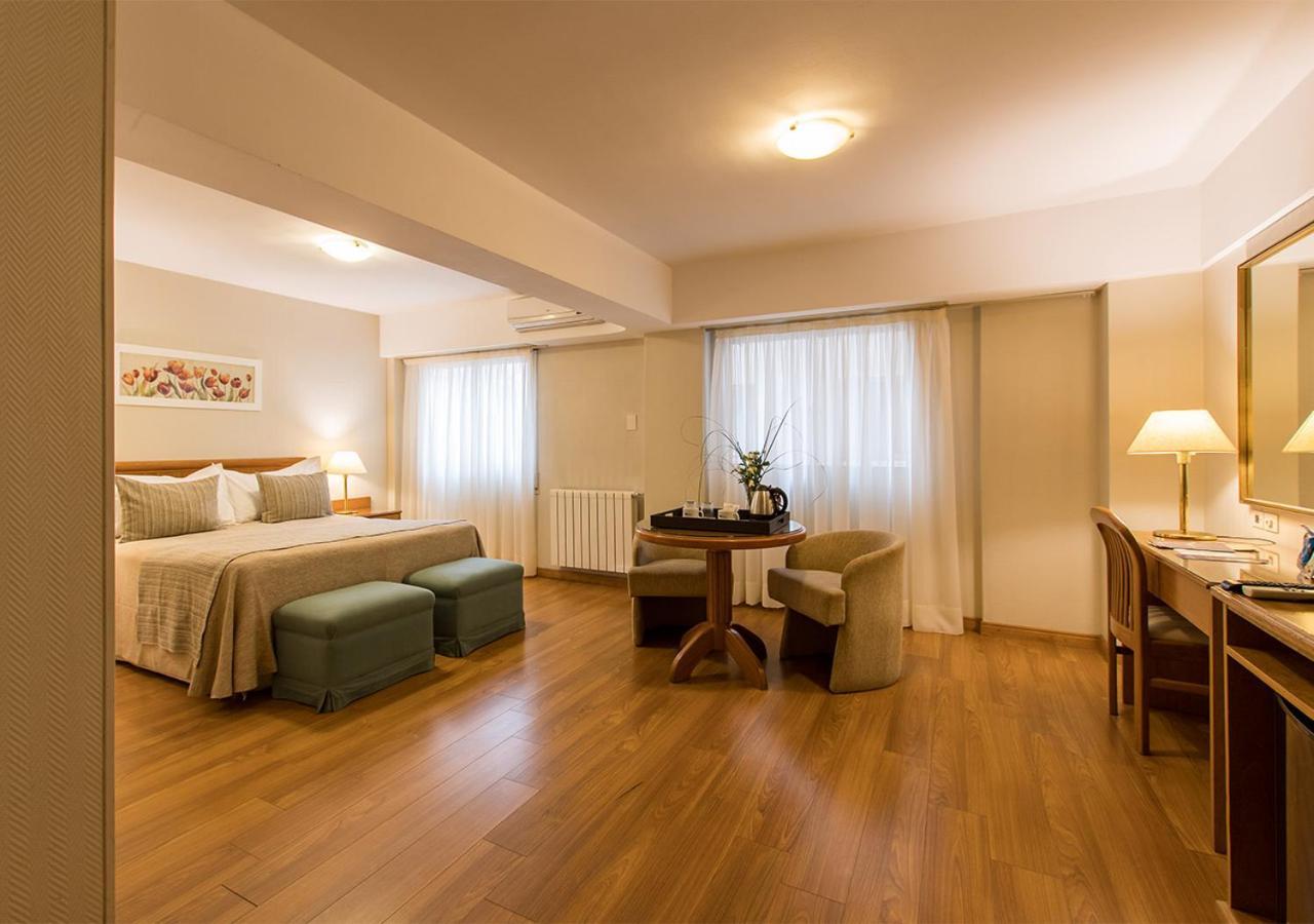 Hotel Solans Libertador Rosario Buitenkant foto