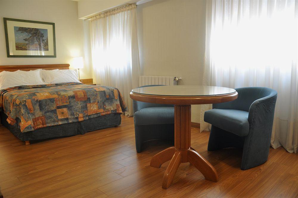 Hotel Solans Libertador Rosario Buitenkant foto
