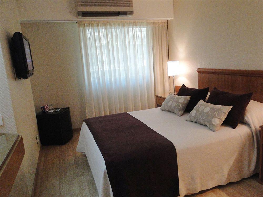 Hotel Solans Libertador Rosario Buitenkant foto